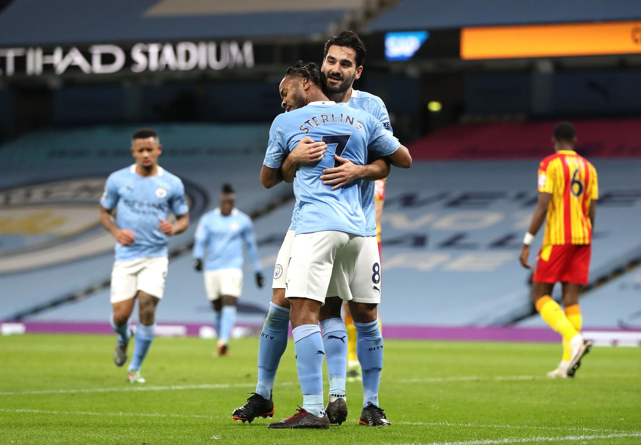 他们试图在 他们试图在